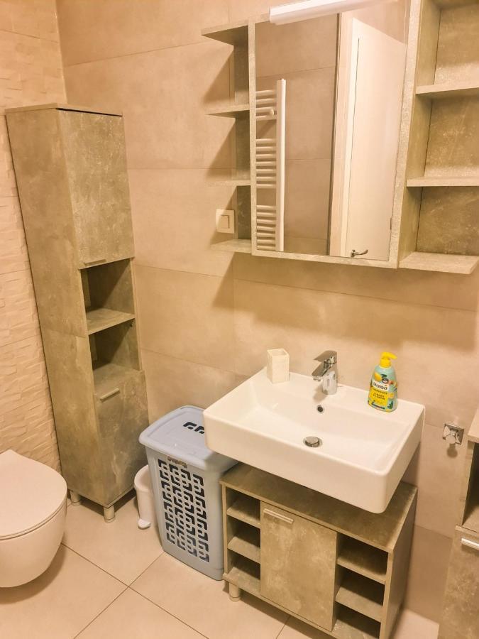 Leon Appartement Senj  Buitenkant foto